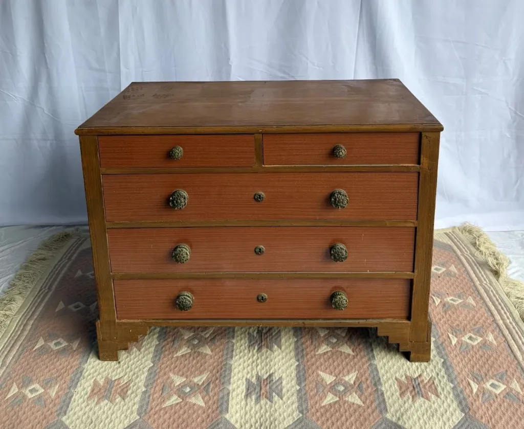 [F0275] Cómoda