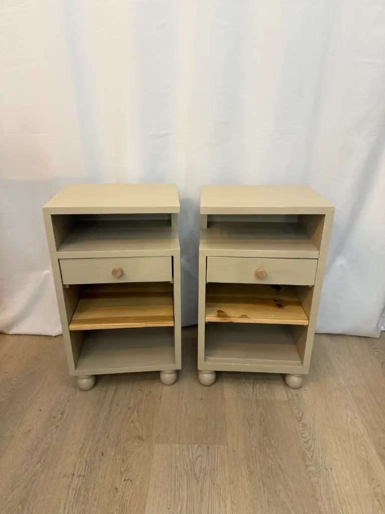 2 Tauletes de nit (preu unit)