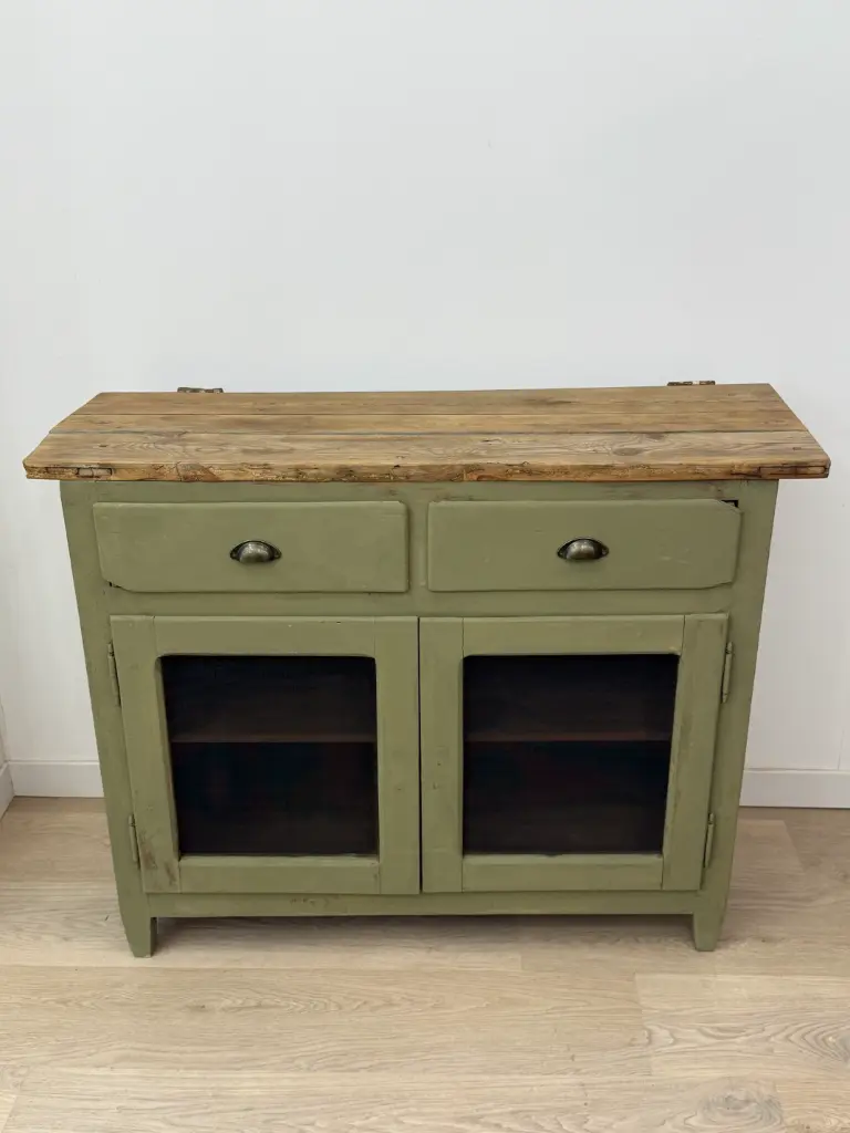 Moble rustic