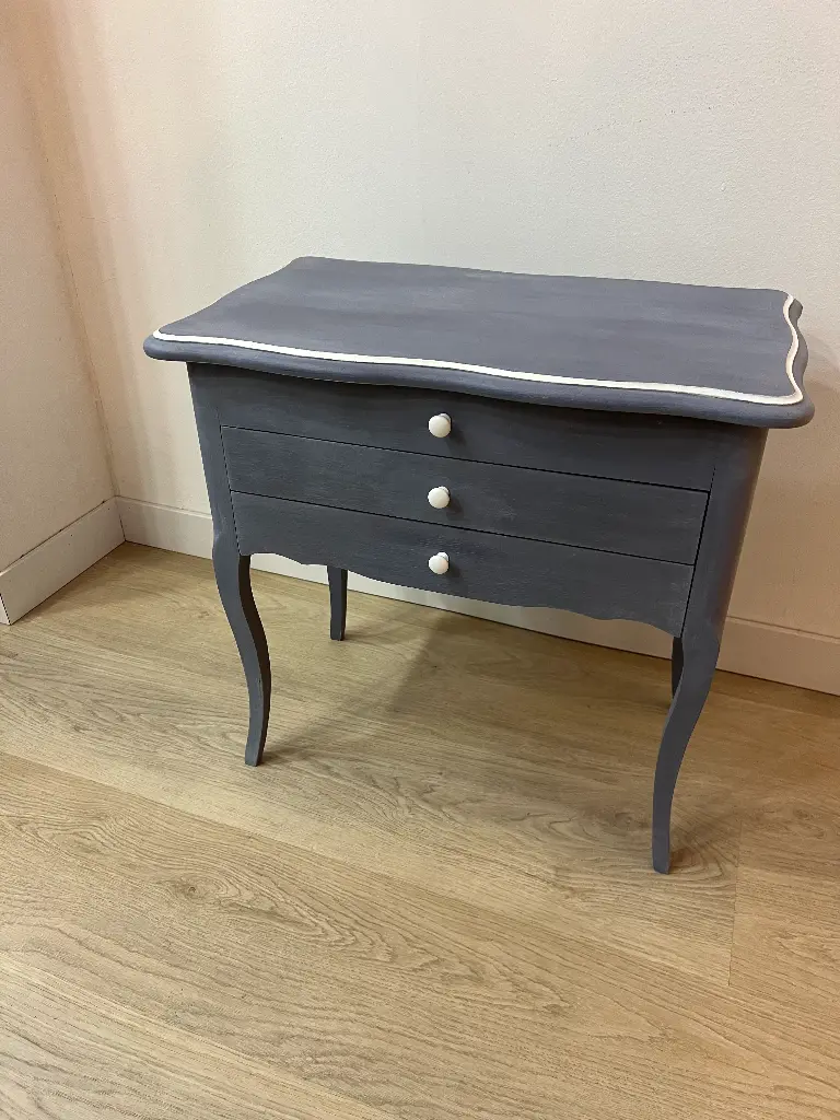 Tauleta dos calaixets tapa