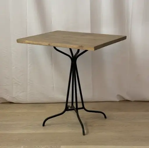 Taula quadrada
